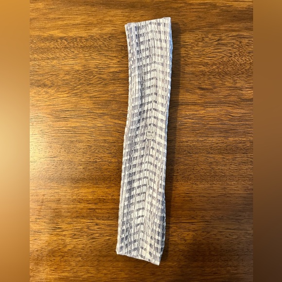 Lululemon Headbands - Picture 3 of 9